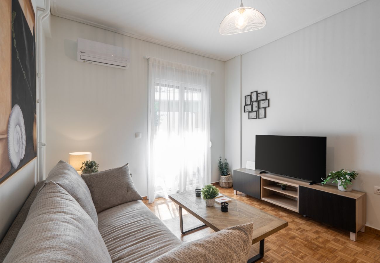 Apartment in Athens - Pirronos 9-11