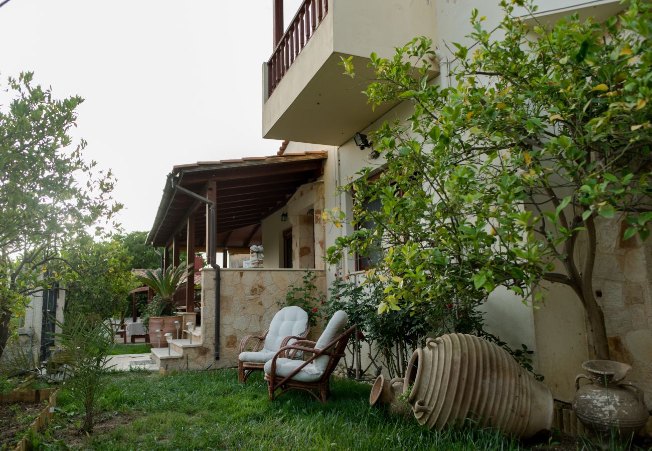 House in Heraklion - Tranditional Retreat in Avdou Crete