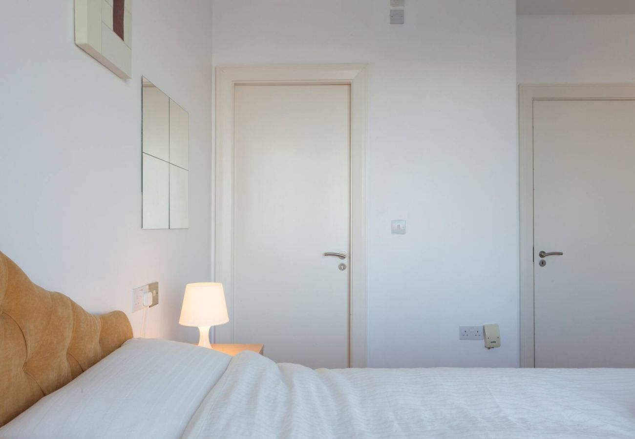 Apartment in Dublin - Grand Canal View