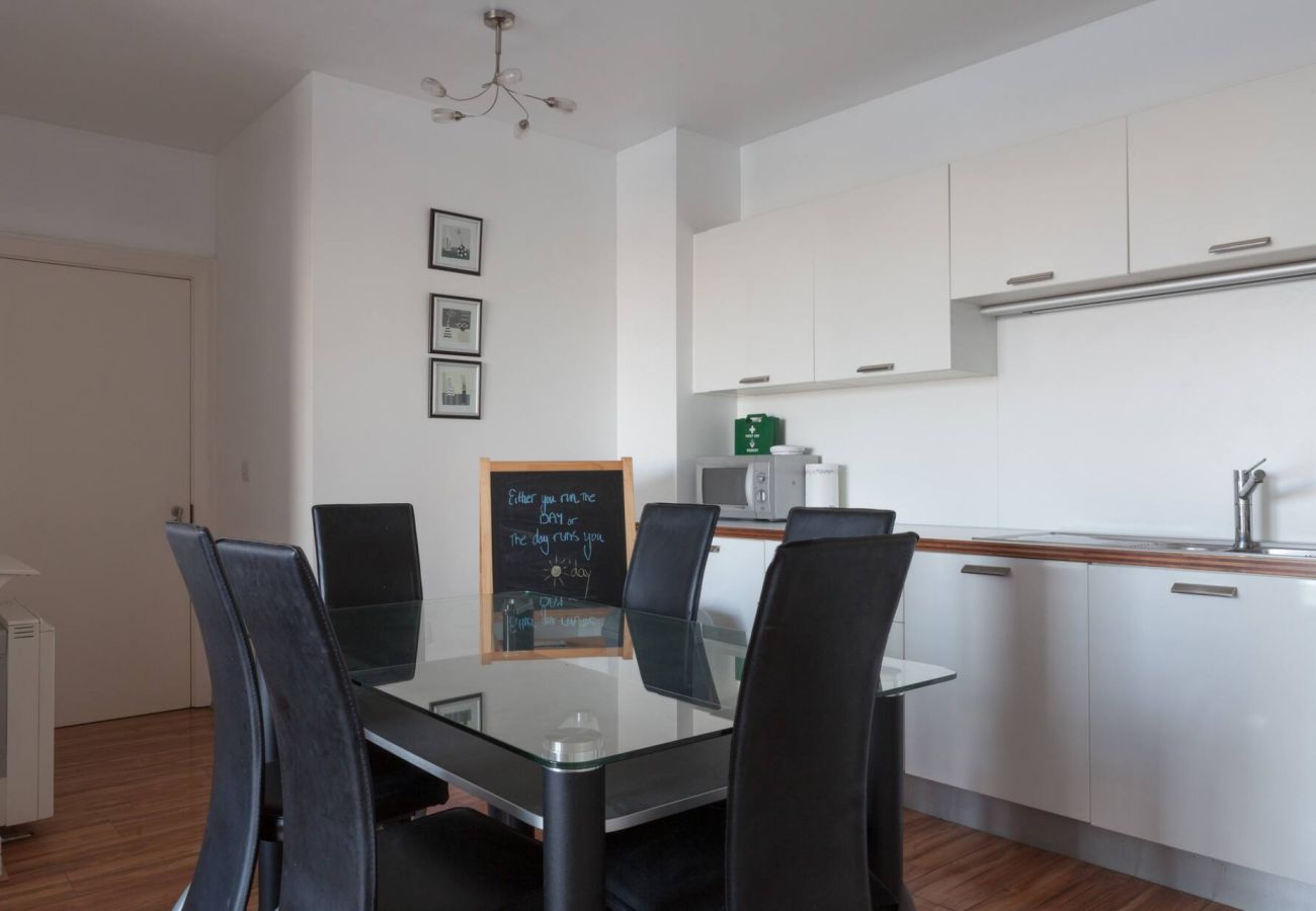 Apartment in Dublin - Grand Canal View