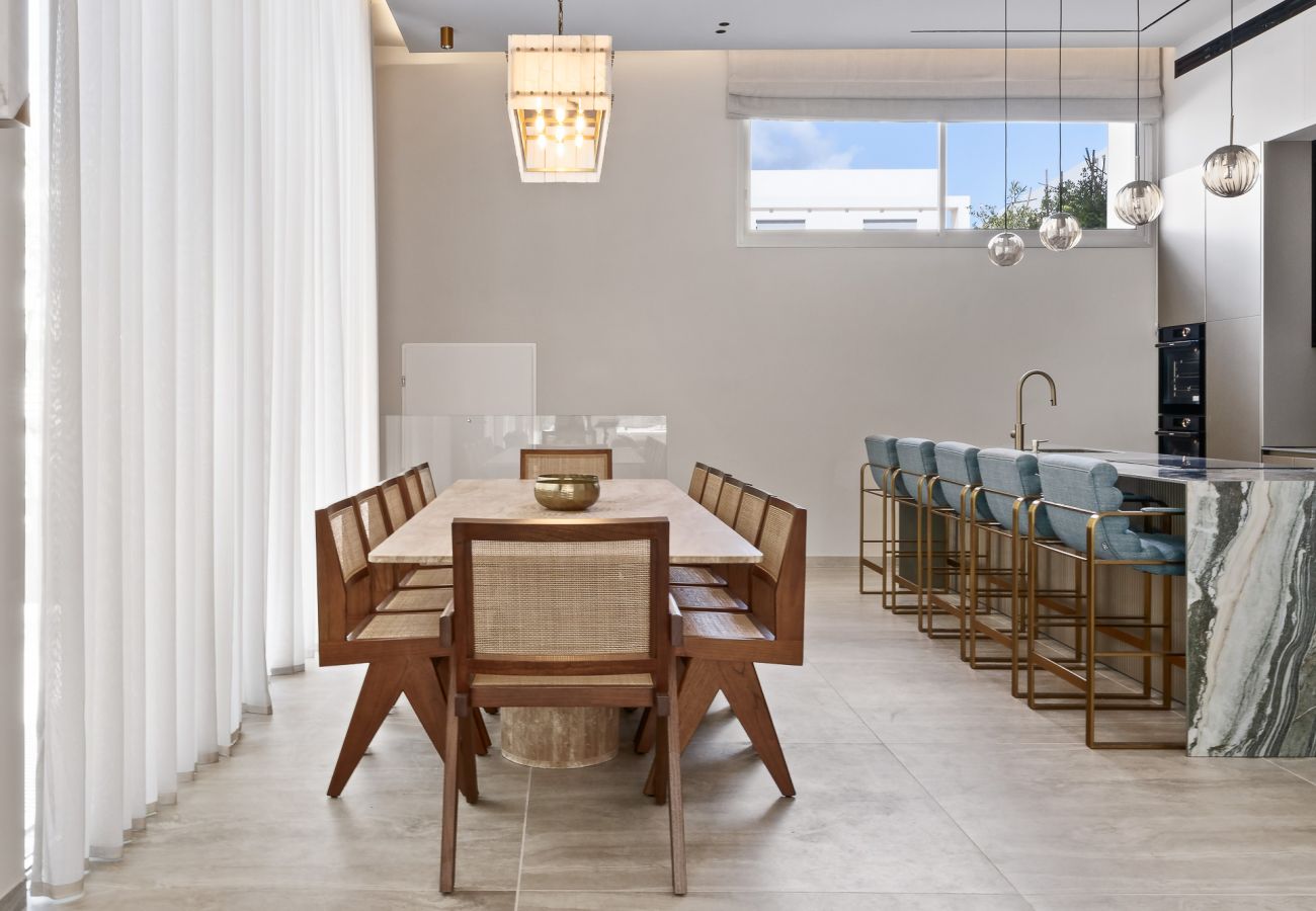 Villa in Herzliya - Luxury Brand New Villa with Pool by FeelHome
