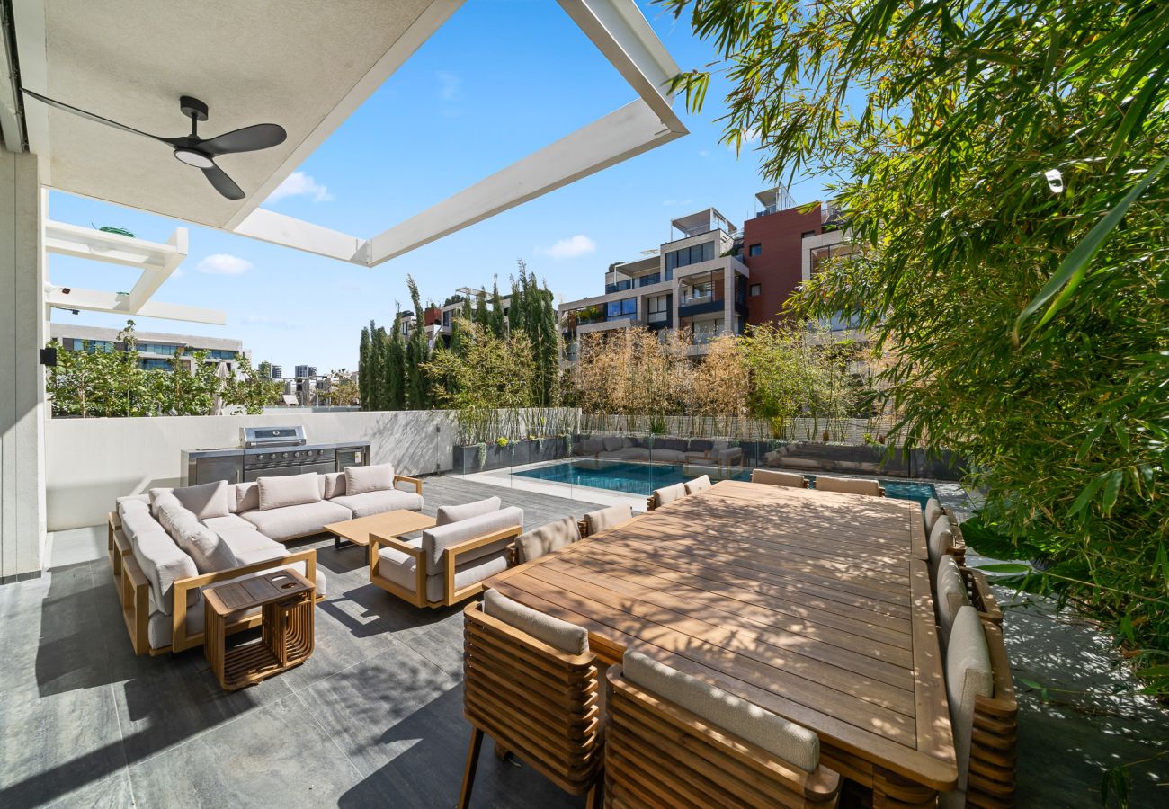 Villa in Herzliya - Luxury Brand New Villa with Pool by FeelHome