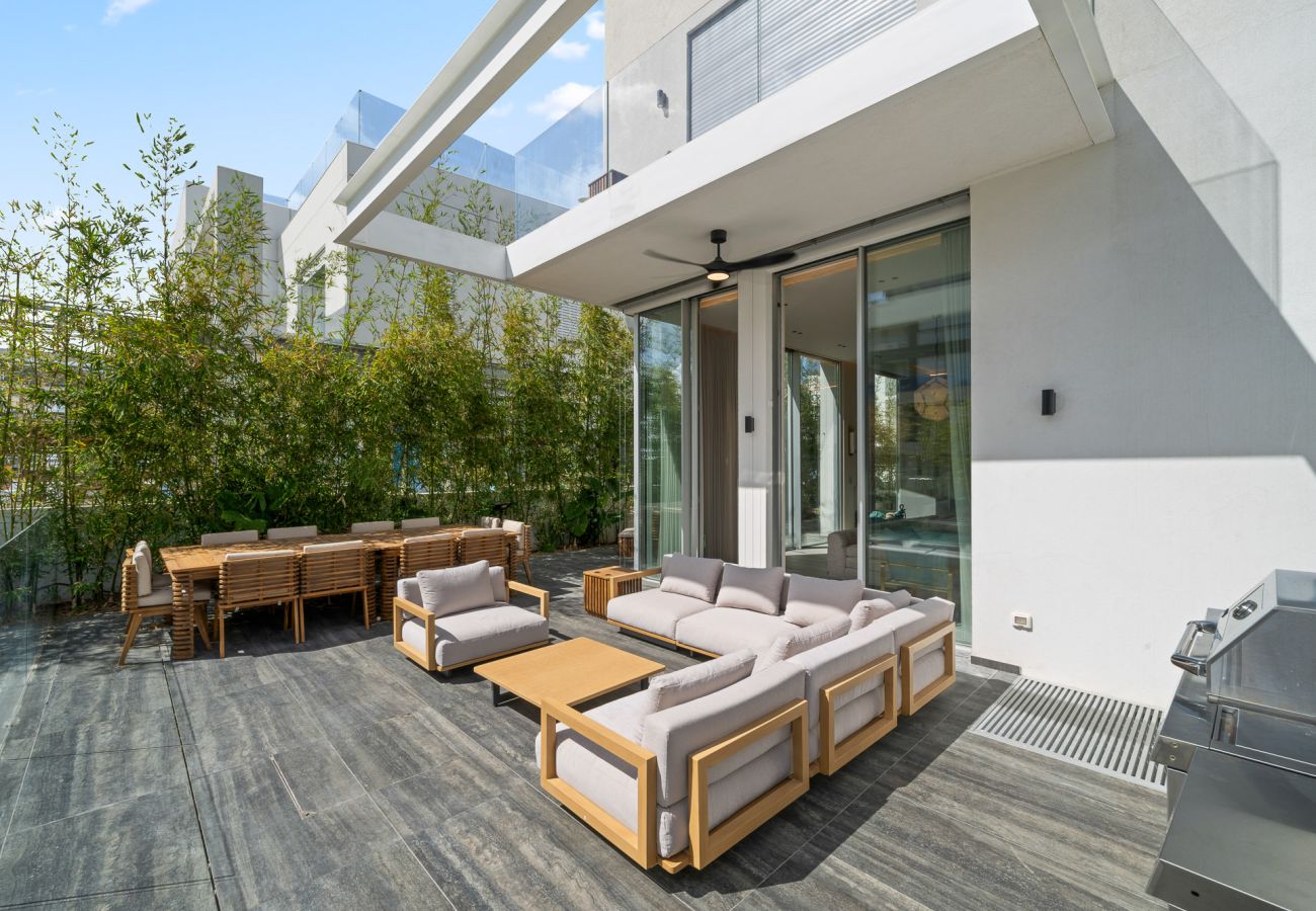 Villa in Herzliya - Luxury Brand New Villa with Pool by FeelHome