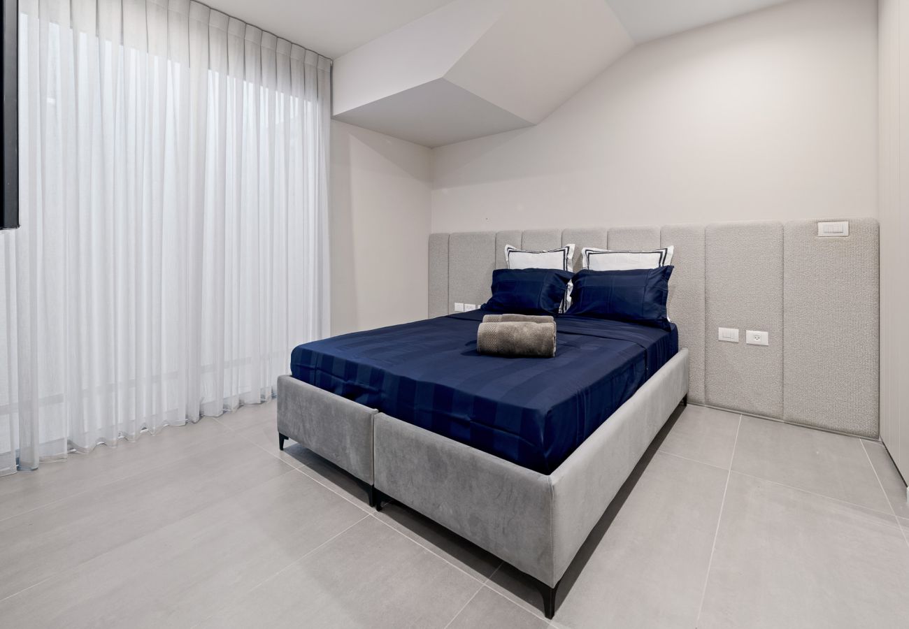 Villa in Herzliya - Luxury Brand New Villa with Pool by FeelHome