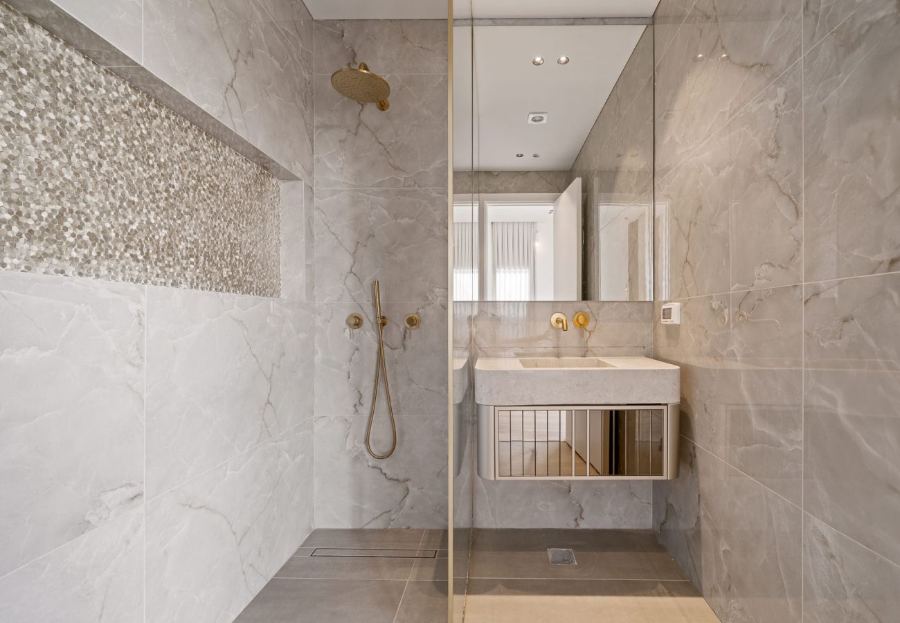 Villa in Herzliya - Luxury Brand New Villa with Pool by FeelHome