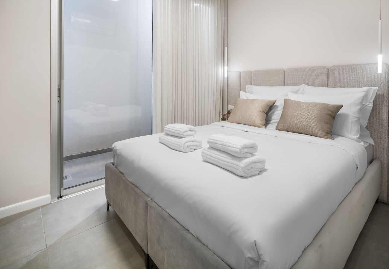 Villa in Herzliya - MAMAD Exclusive New Luxury Villa with Heated Pool by FeelHome