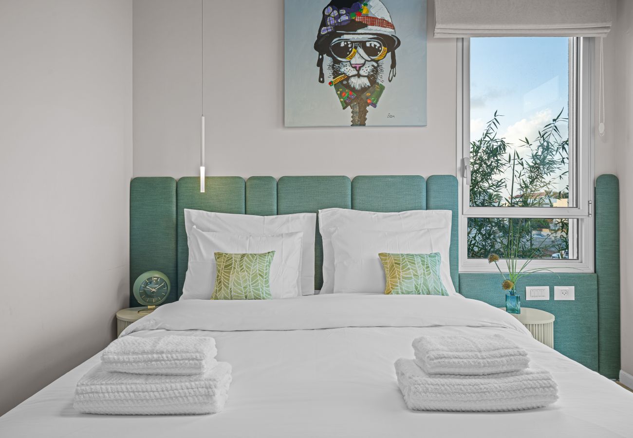 Villa in Herzliya - MAMAD Exclusive New Luxury Villa with Heated Pool by FeelHome