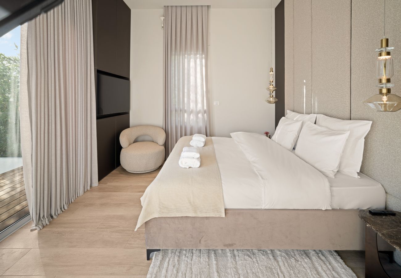 Villa in Herzliya - MAMAD Exclusive New Luxury Villa with Heated Pool by FeelHome