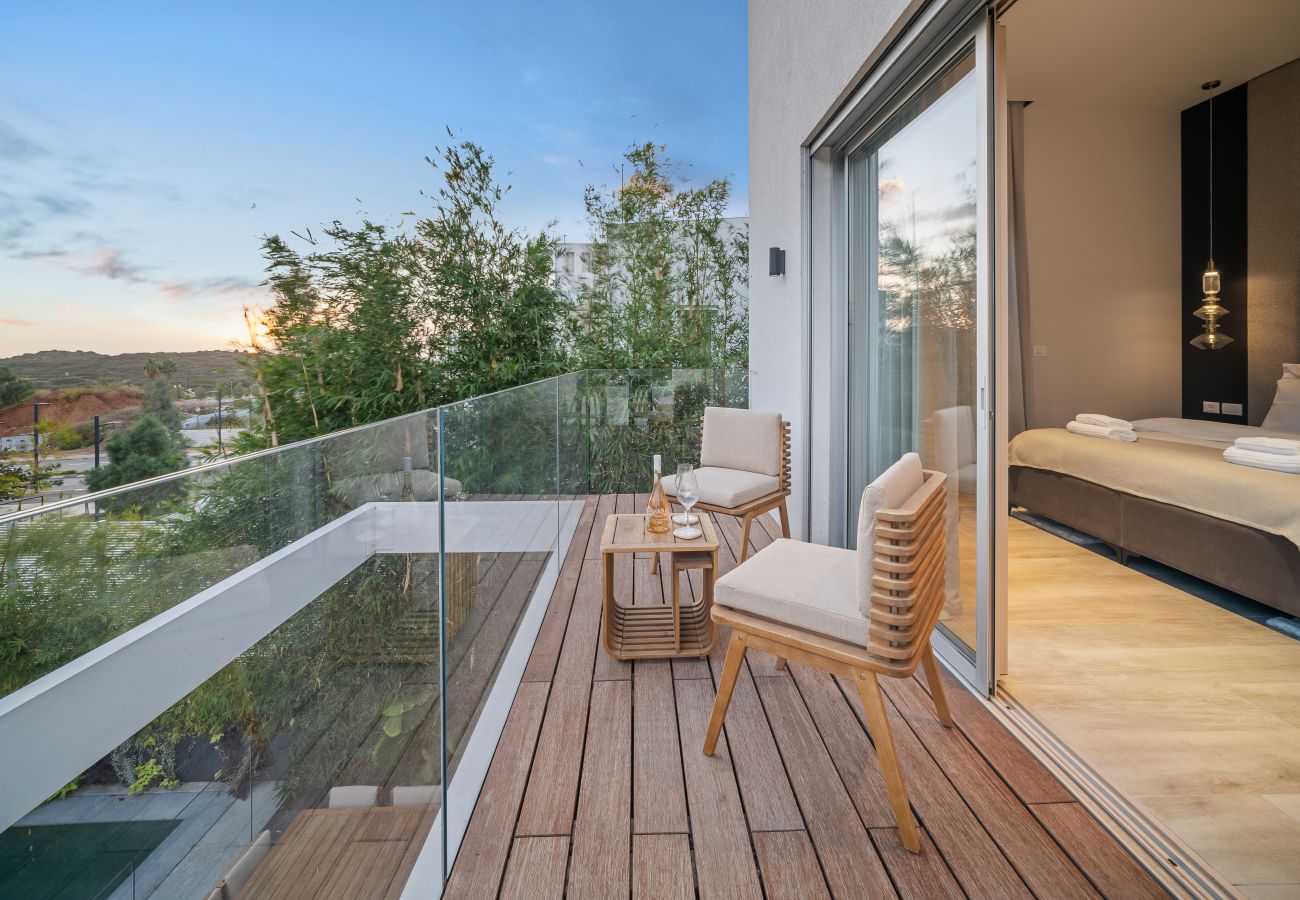 Villa in Herzliya - MAMAD Exclusive New Luxury Villa with Heated Pool by FeelHome