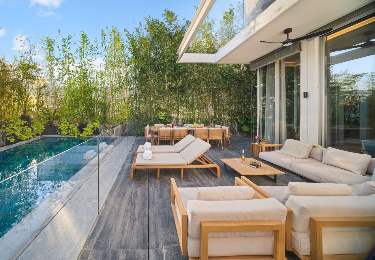 Villa in Herzliya - MAMAD Exclusive New Luxury Villa with Heated Pool by FeelHome