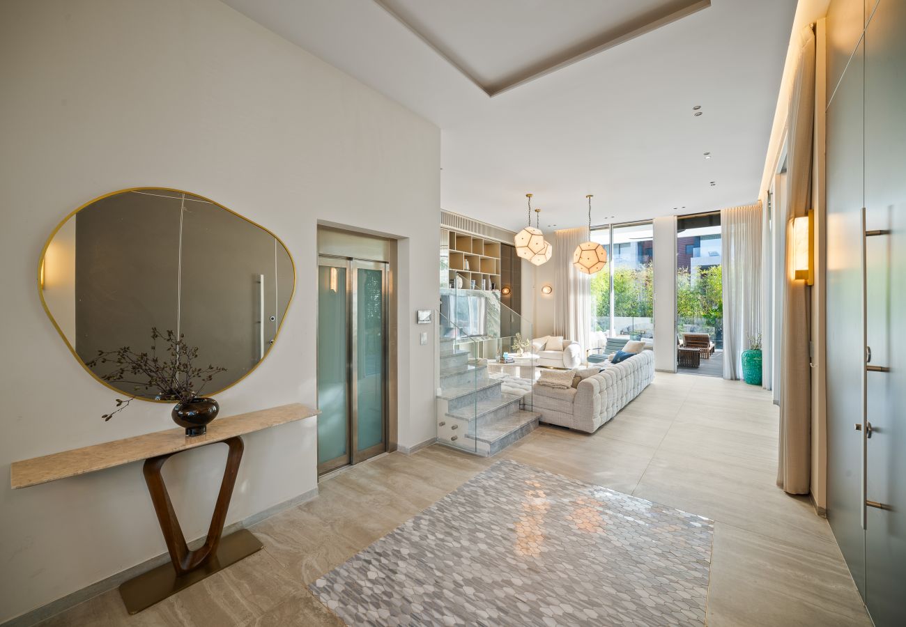 Villa in Herzliya - MAMAD Exclusive New Luxury Villa with Heated Pool by FeelHome