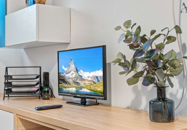 Studio in Bucharest - Comfy Studio near Gara de Nord | Sofa Bed & Kitchen Studio in Bucharest - Comfy Studio near Gara de Nord | Sofa Bed & Kitchen