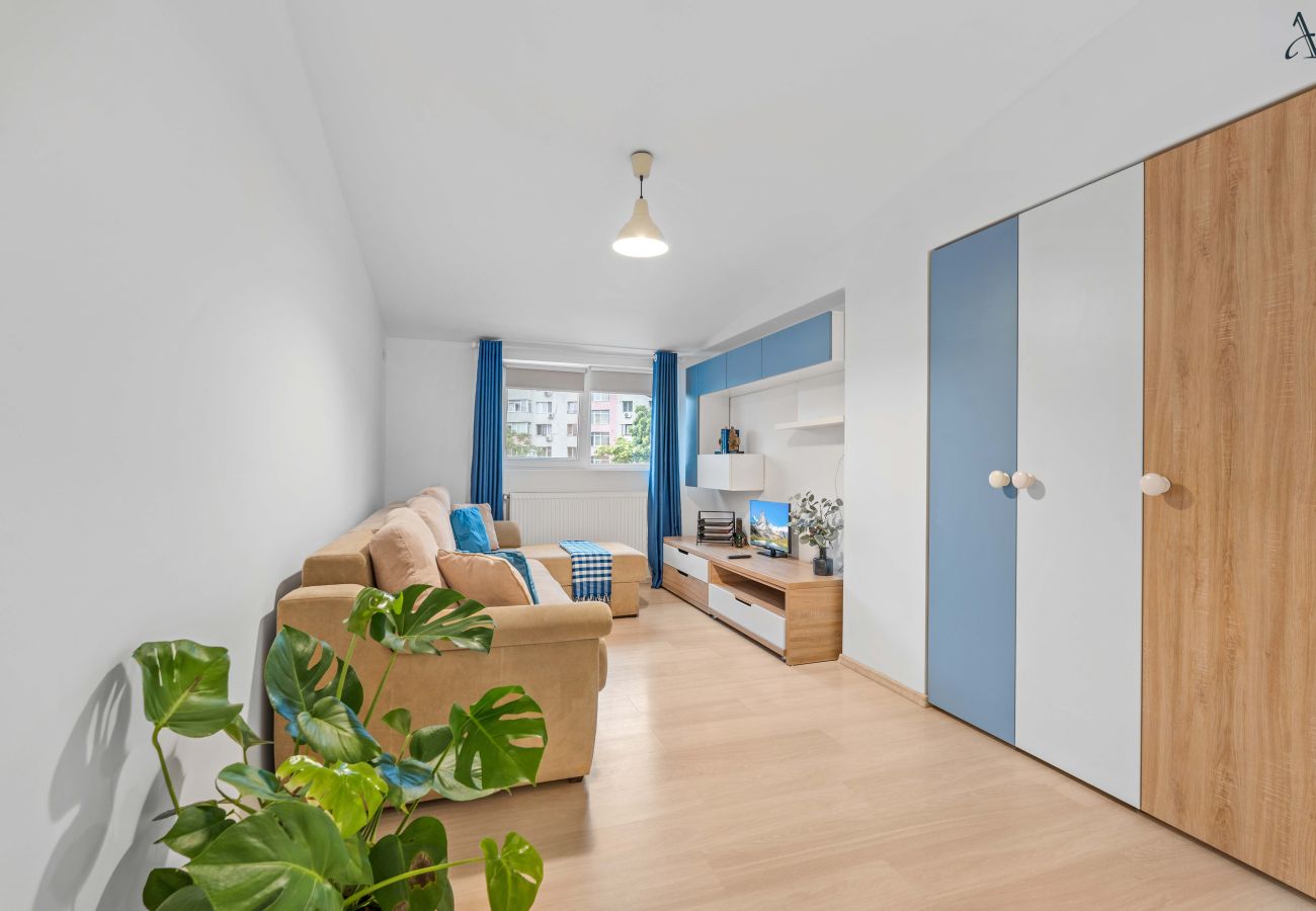 Studio in Bucharest - Comfy Studio near Gara de Nord | Sofa Bed & Kitchen