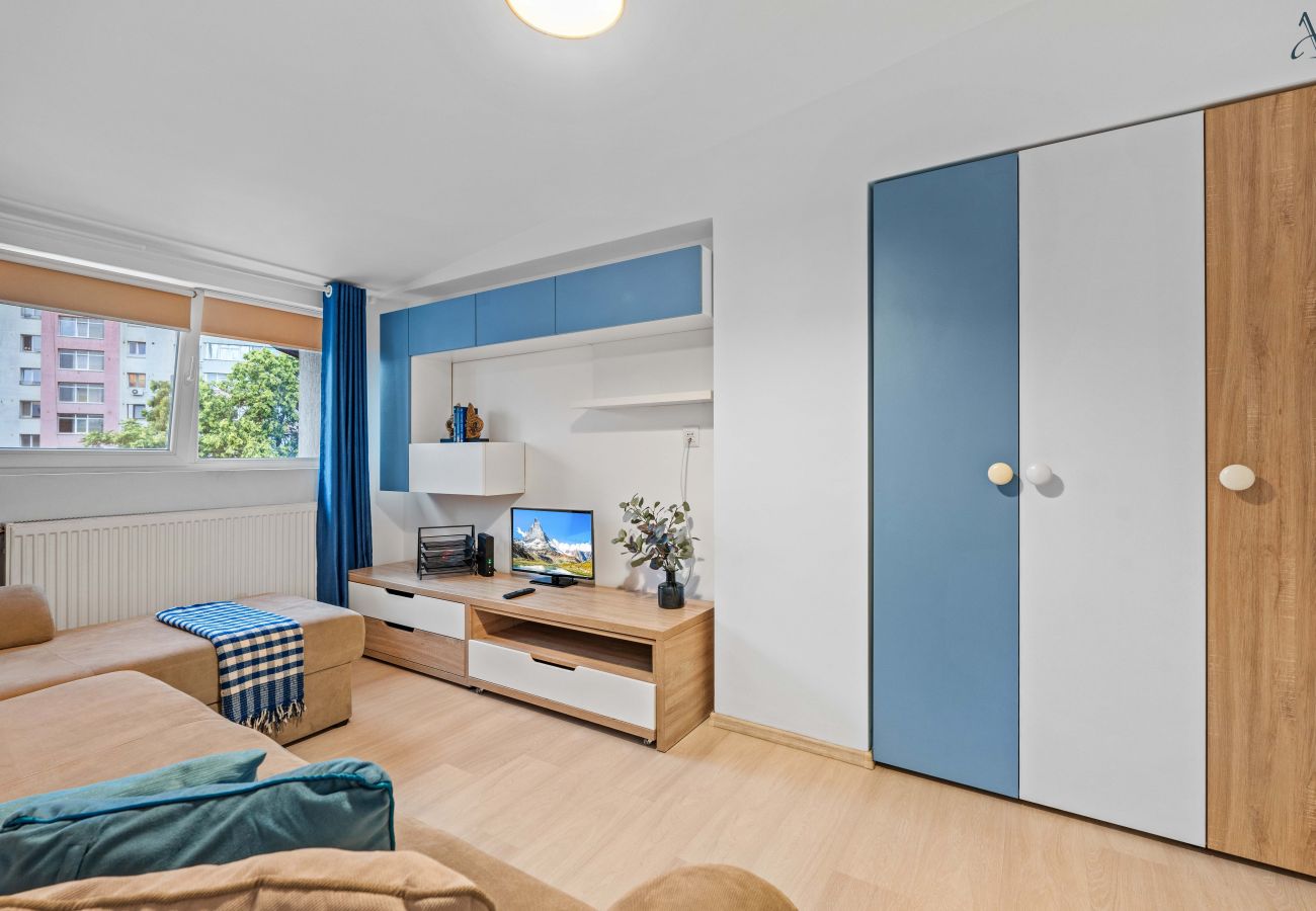 Studio in Bucharest - Comfy Studio near Gara de Nord | Sofa Bed & Kitchen