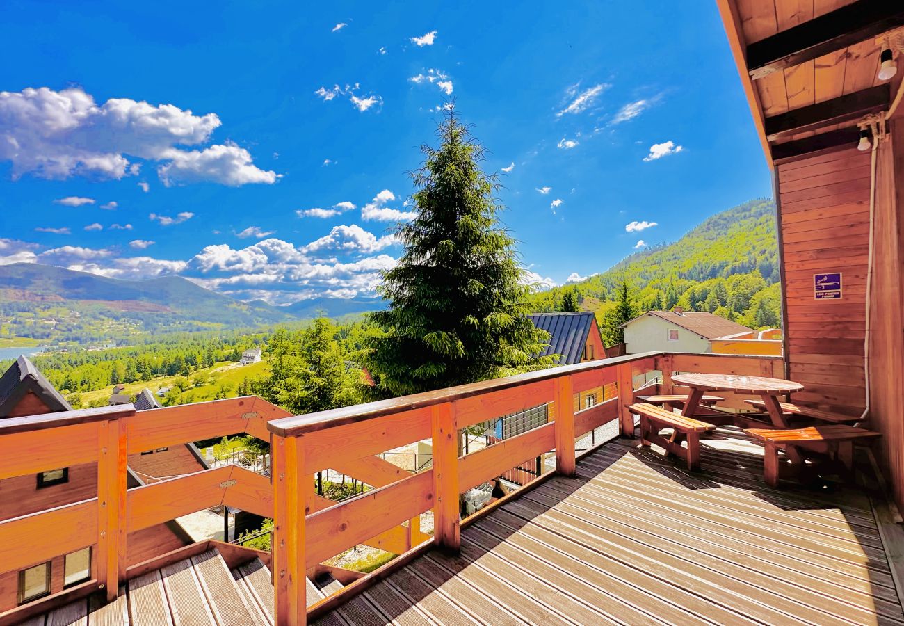 Chalet in Colibita - Lake Retreat Colibita
