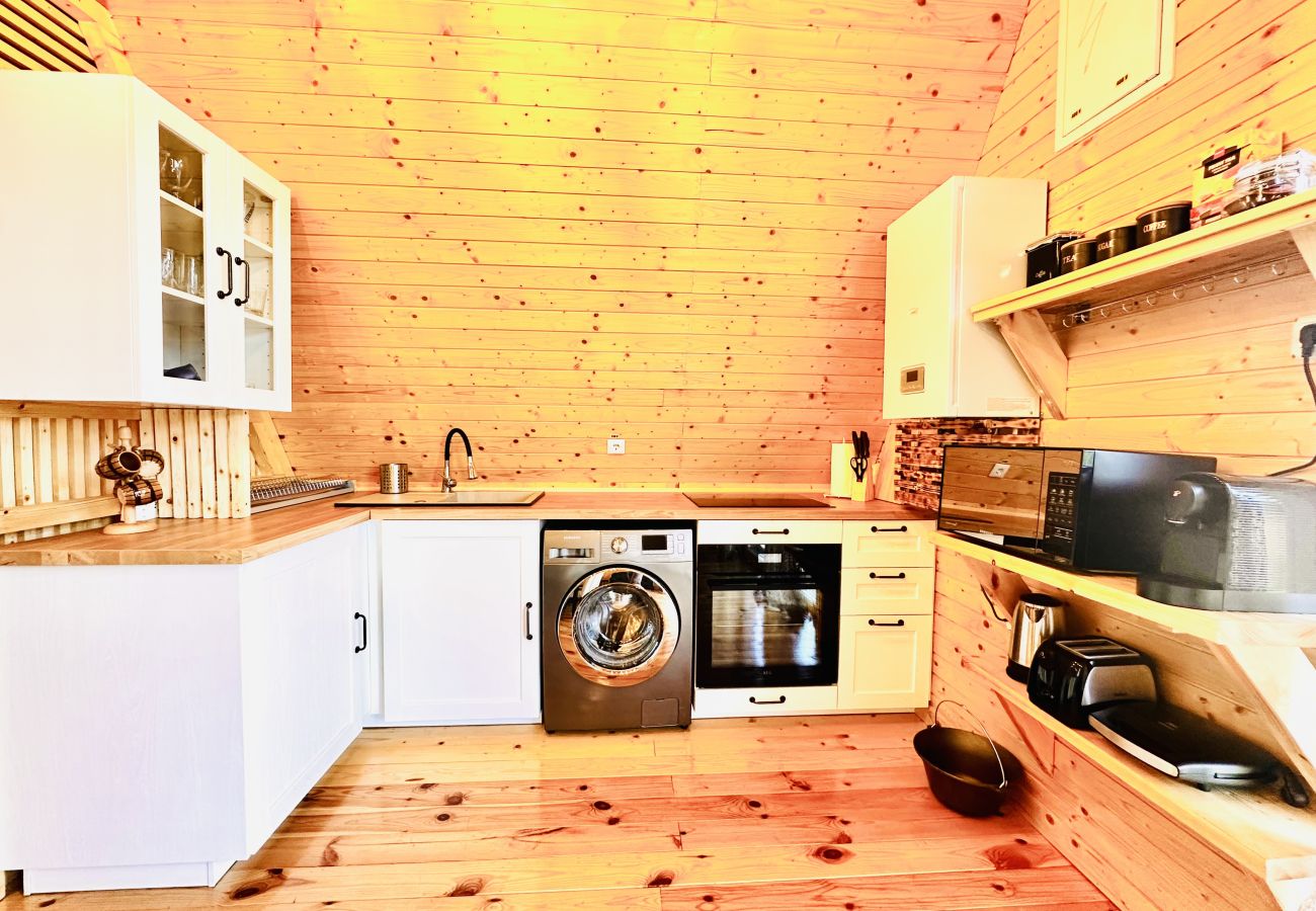 Chalet in Colibita - Lake Retreat Colibita