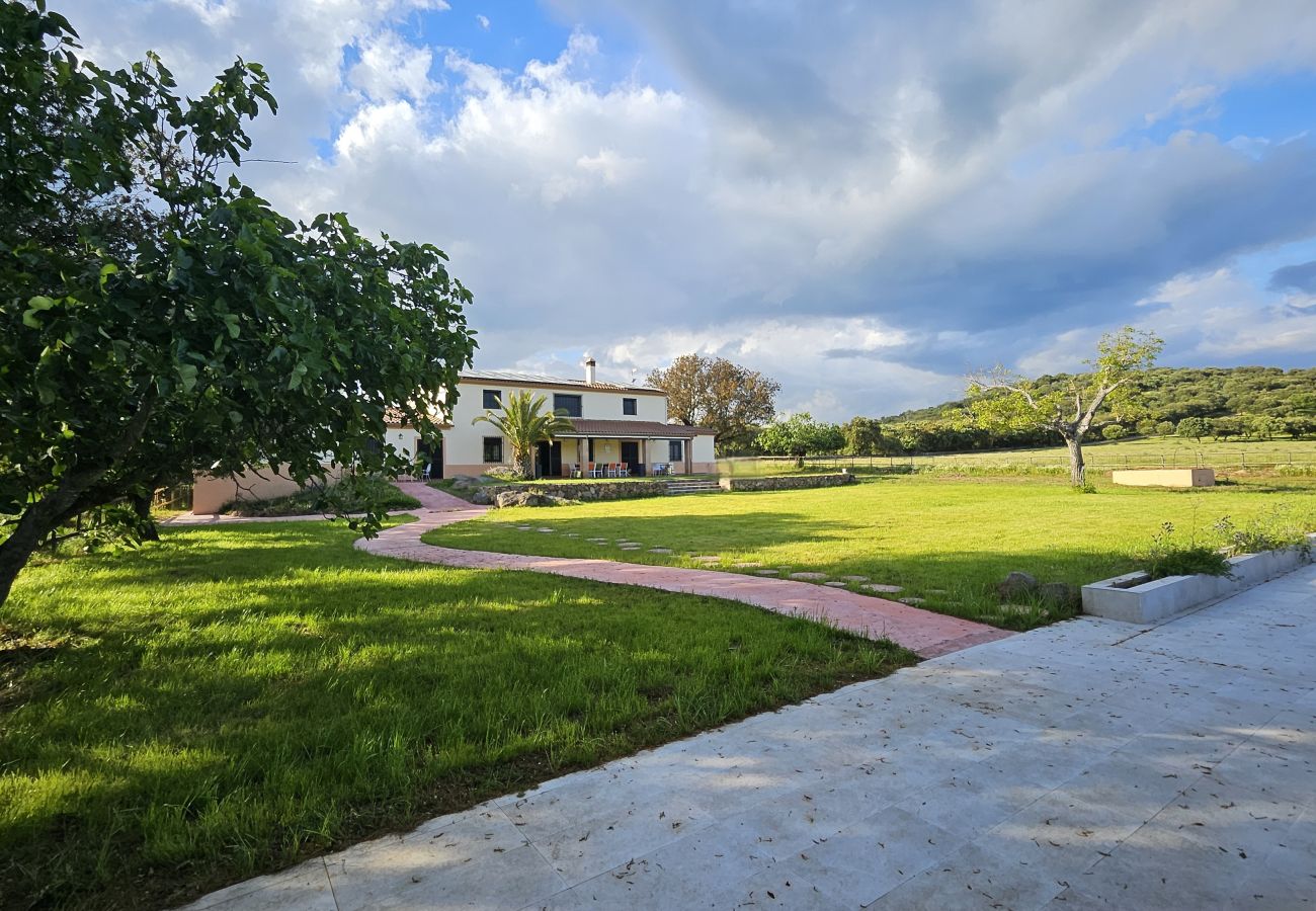 Cottage in Badajoz - Finca El Alamo