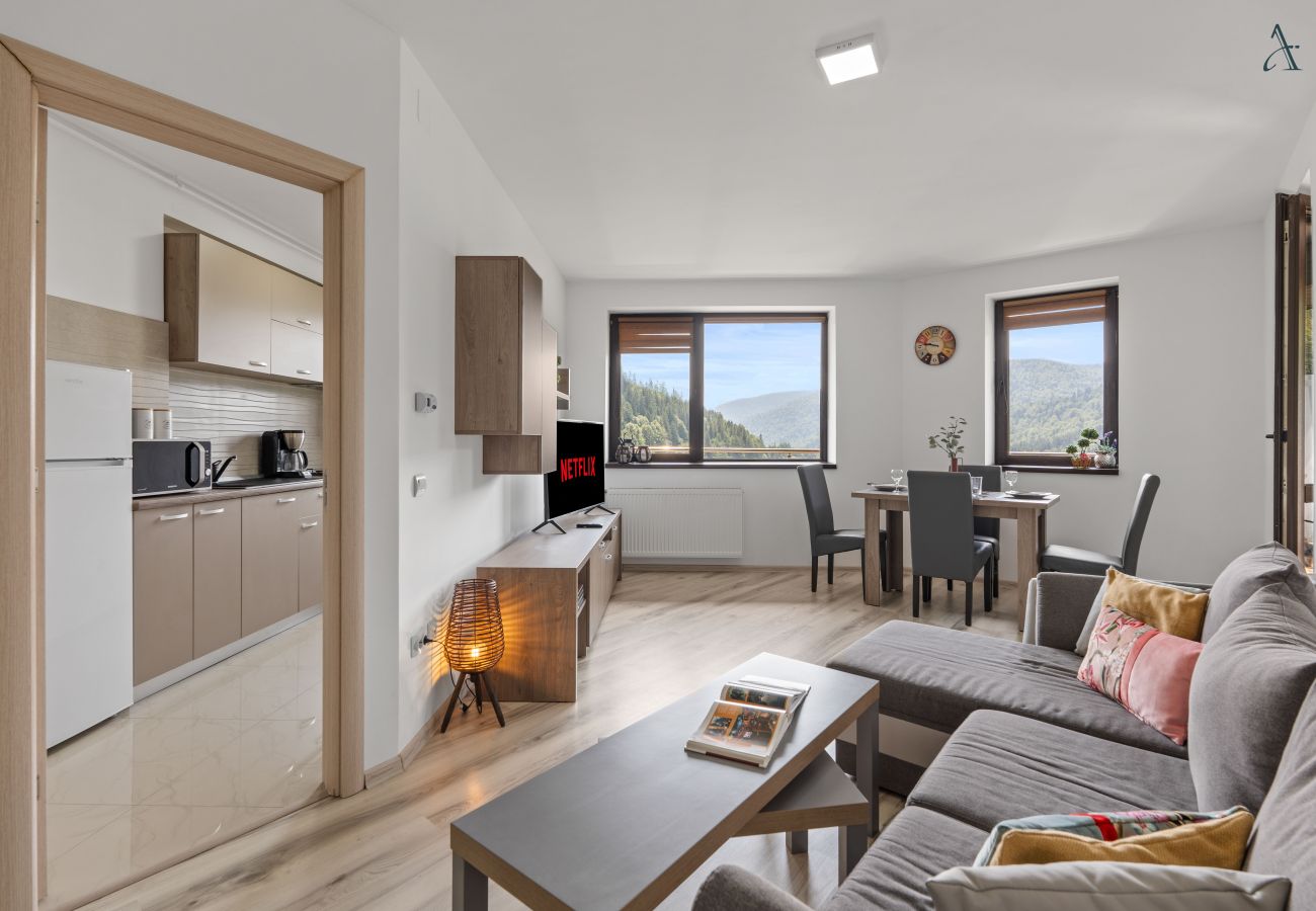 Apartment in Sinaia - Mountain View Retreat