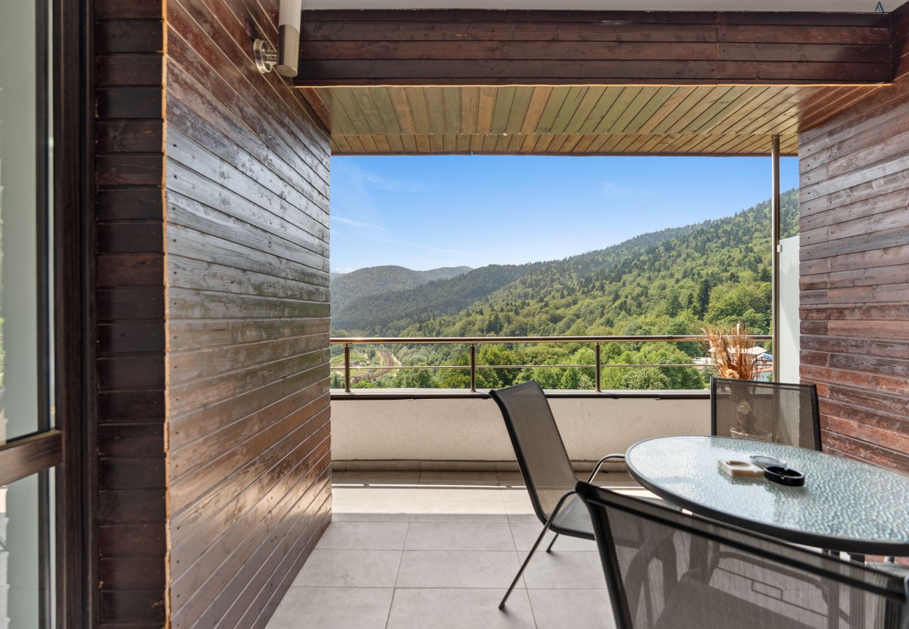 Apartment in Sinaia - Mountain View Retreat