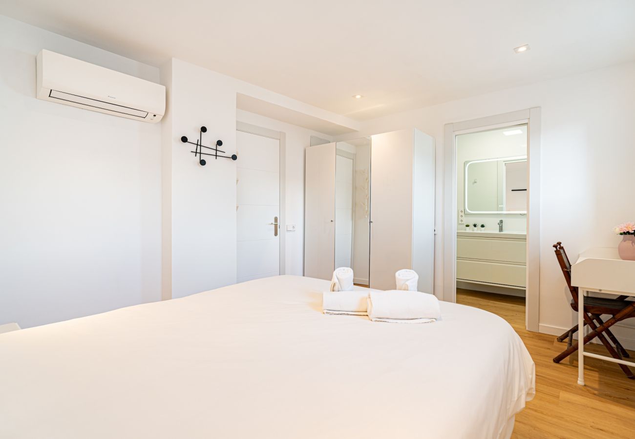 Apartment in Palma de Mallorca - Lonja Old Town by Priority Villas