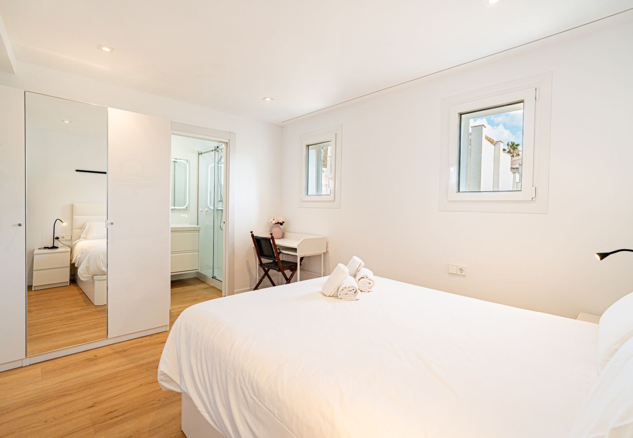 Apartment in Palma de Mallorca - Lonja Old Town by Priority Villas