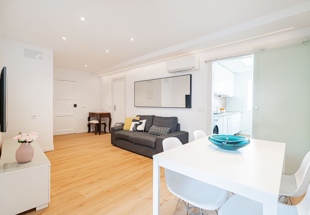 Apartment in Palma de Mallorca - Lonja Old Town by Priority Villas