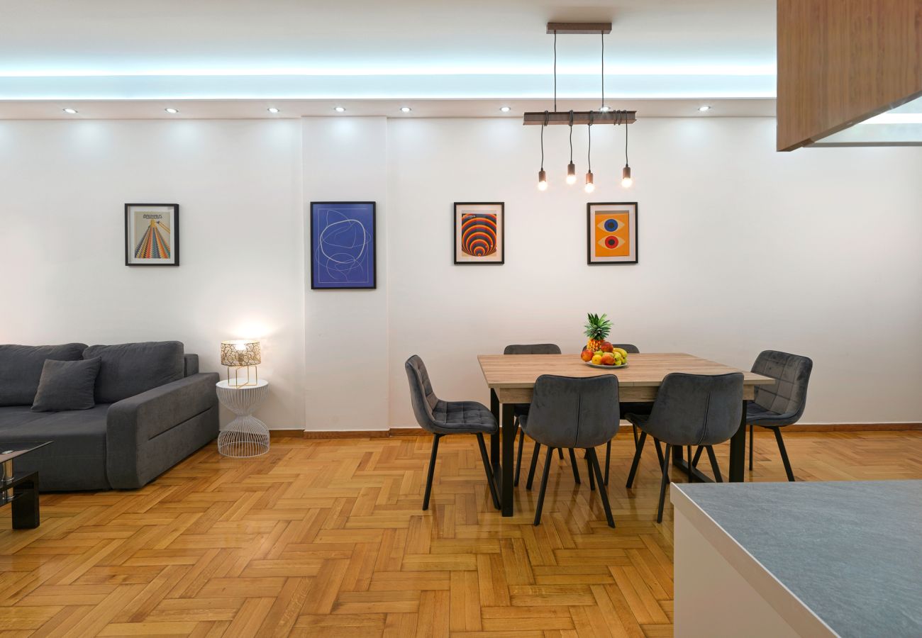 Apartment in Athens - Modern Comfort in Kipseli