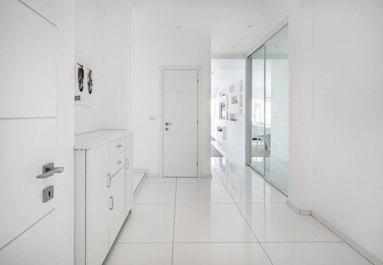 Apartment in Tel Aviv - Jaffa - Bright & Family Friendly Near Beach by FeelHome