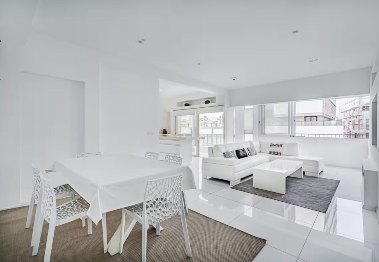 Apartment in Tel Aviv - Jaffa - Bright & Family Friendly Near Beach by FeelHome