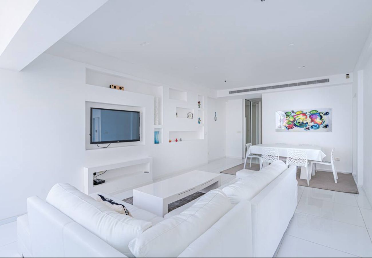 Apartment in Tel Aviv - Jaffa - Bright & Family Friendly Near Beach by FeelHome
