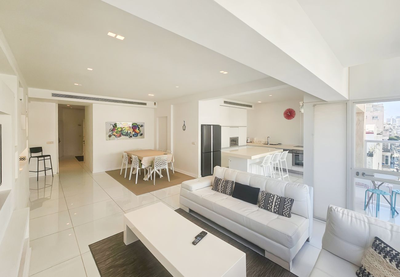 Apartment in Tel Aviv - Jaffa - MIKLAT Bright & Family Friendly Near Beach by FeelHome