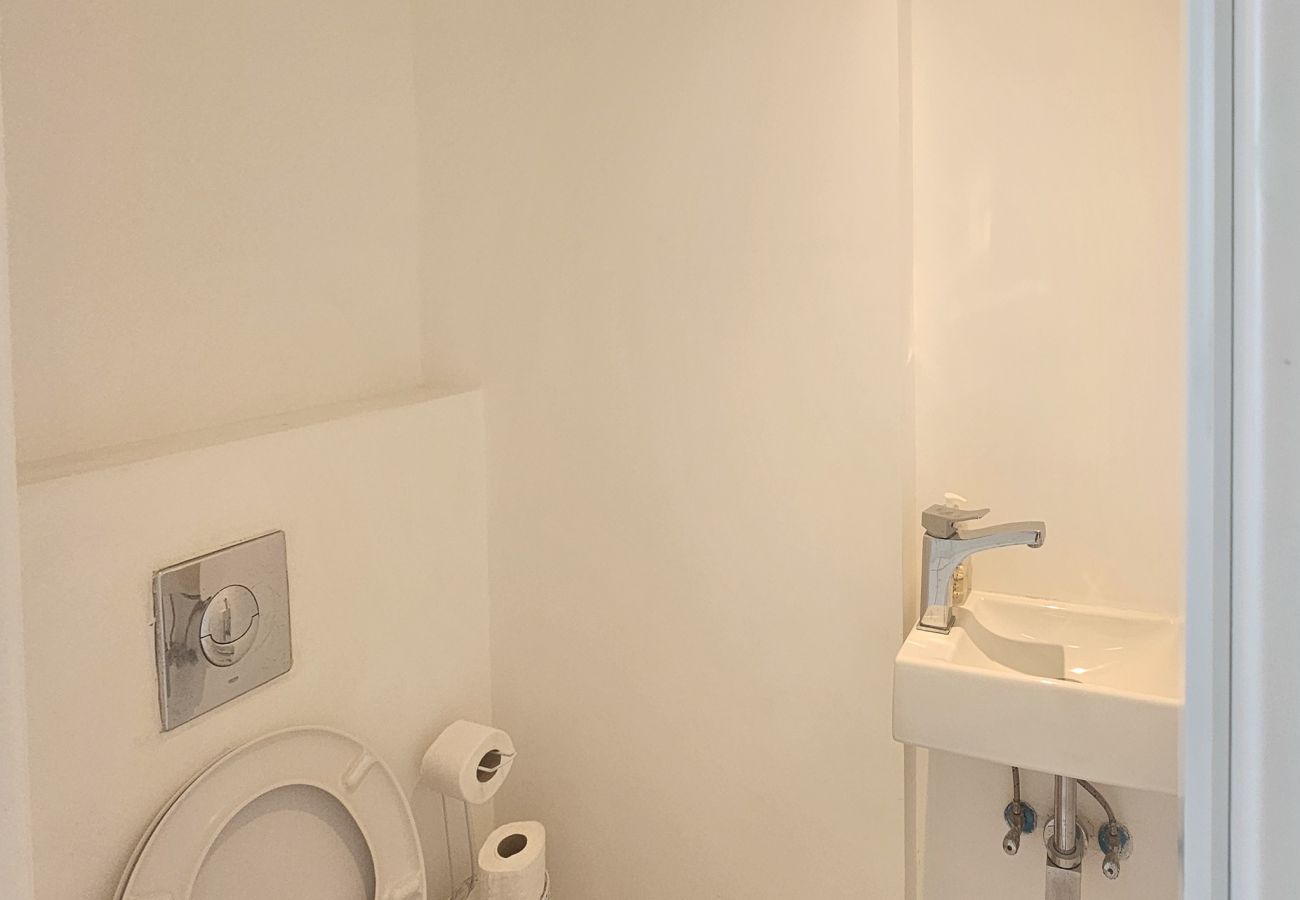 Apartment in Tel Aviv - Jaffa - MIKLAT Bright & Family Friendly Near Beach by FeelHome