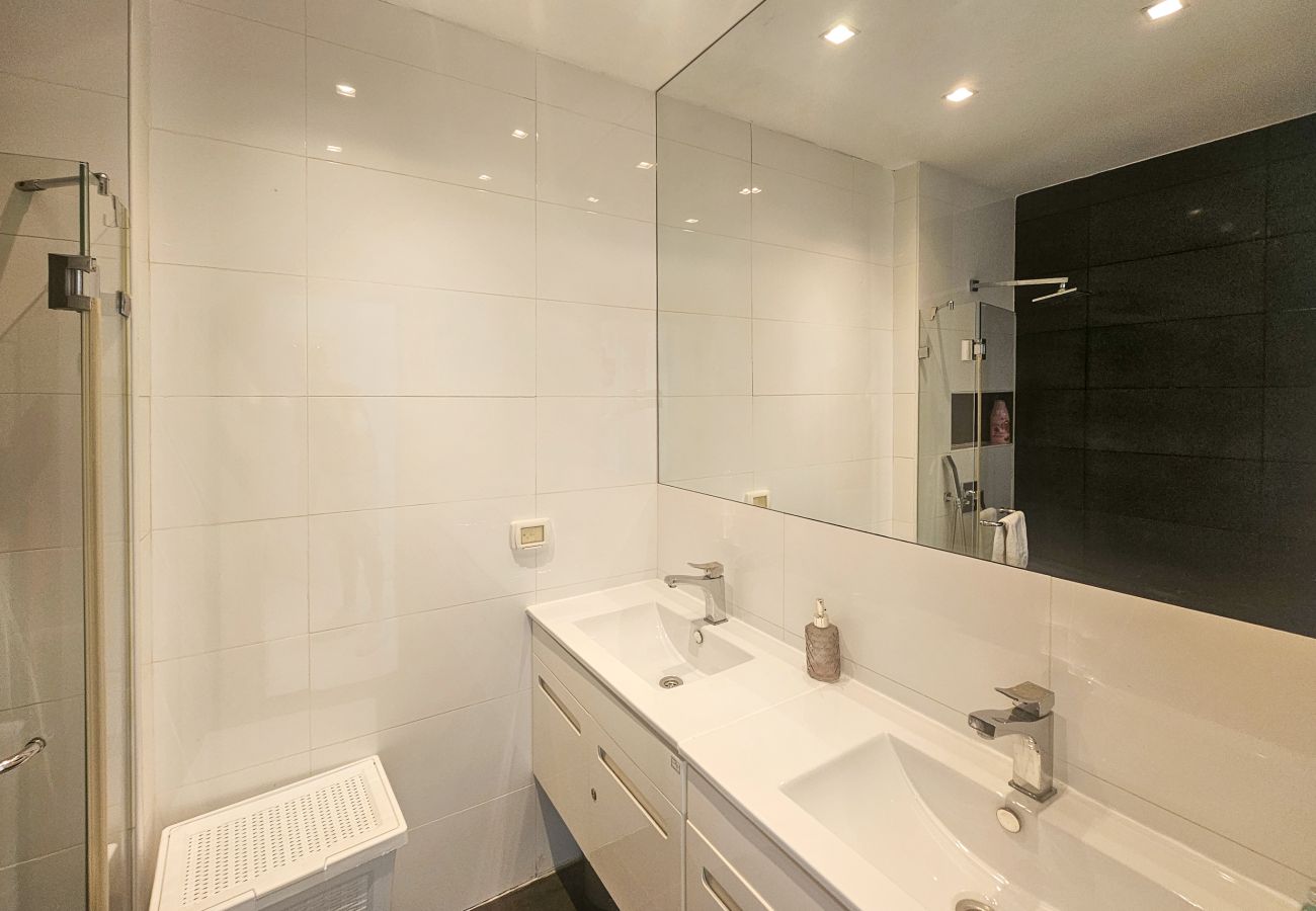 Apartment in Tel Aviv - Jaffa - MIKLAT Bright & Family Friendly Near Beach by FeelHome