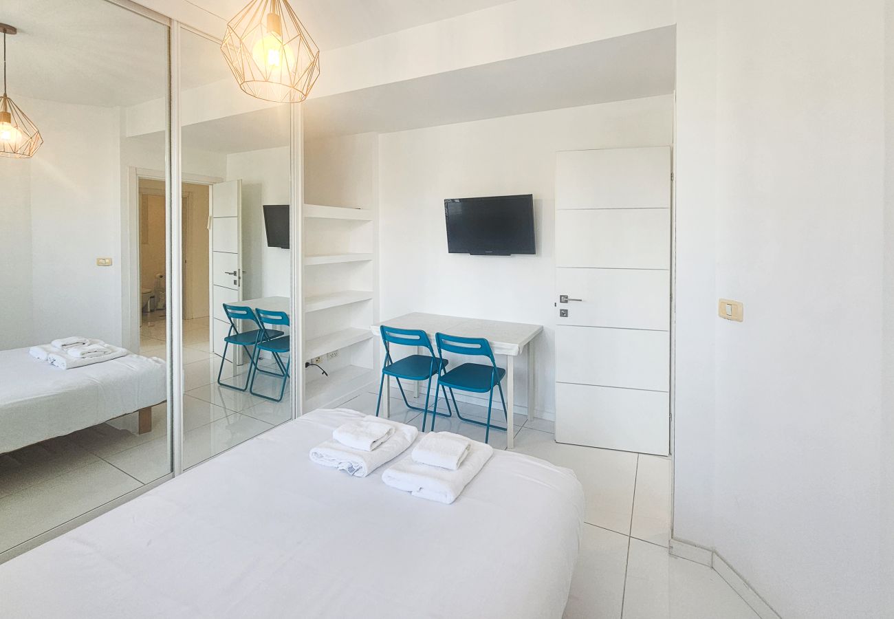 Apartment in Tel Aviv - Jaffa - MIKLAT Bright & Family Friendly Near Beach by FeelHome