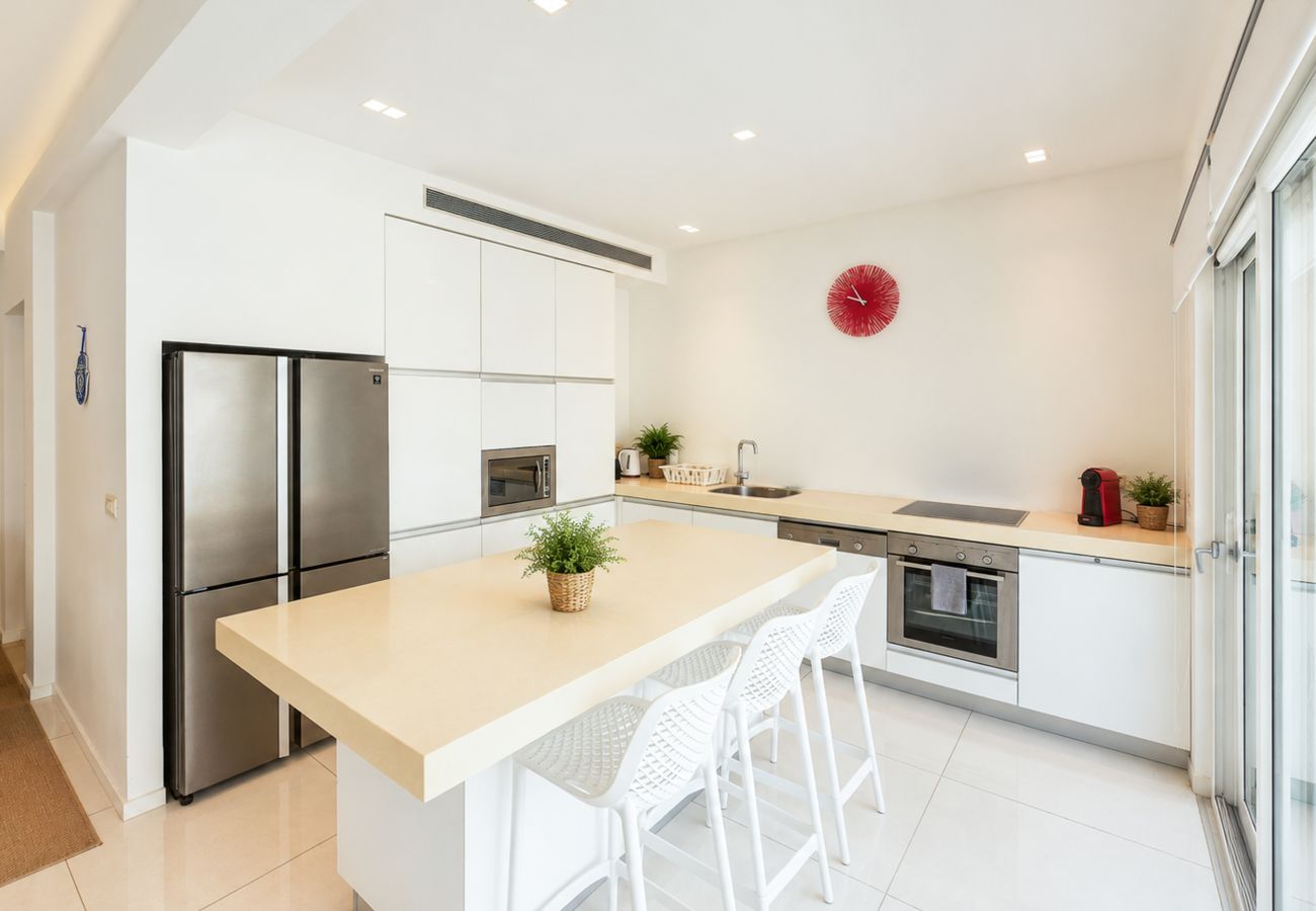 Apartment in Tel Aviv - Jaffa - MIKLAT Bright & Family Friendly Near Beach by FeelHome