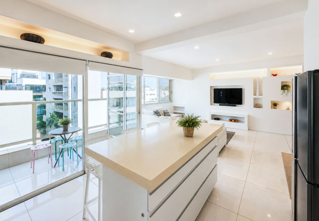 Apartment in Tel Aviv - Jaffa - MIKLAT Bright & Family Friendly Near Beach by FeelHome