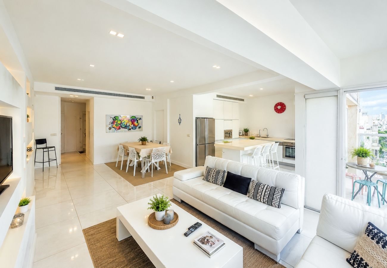 Apartment in Tel Aviv - Jaffa - MIKLAT Bright & Family Friendly Near Beach by FeelHome