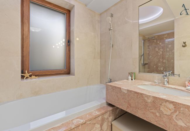 House in Bucharest - Art House House in Bucharest - Art House