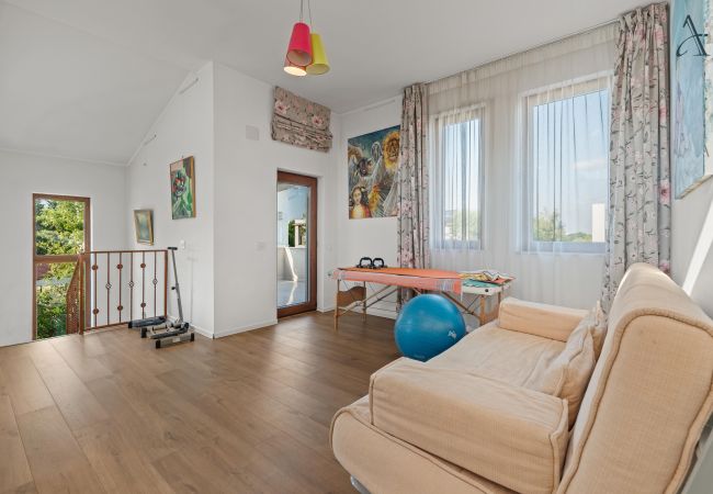 House in Bucharest - Art House House in Bucharest - Art House