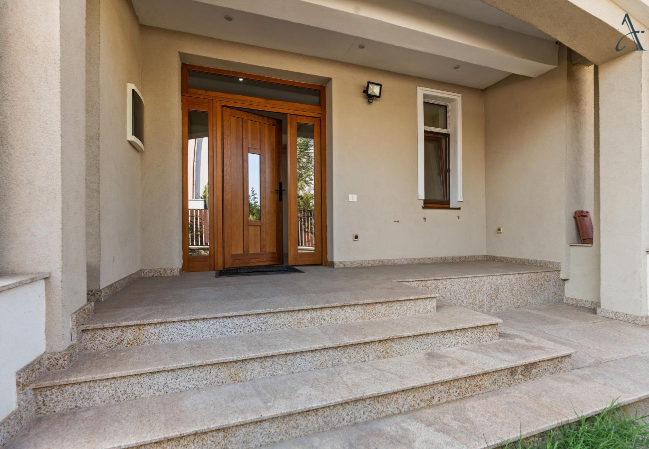 House in Bucharest - Art House
