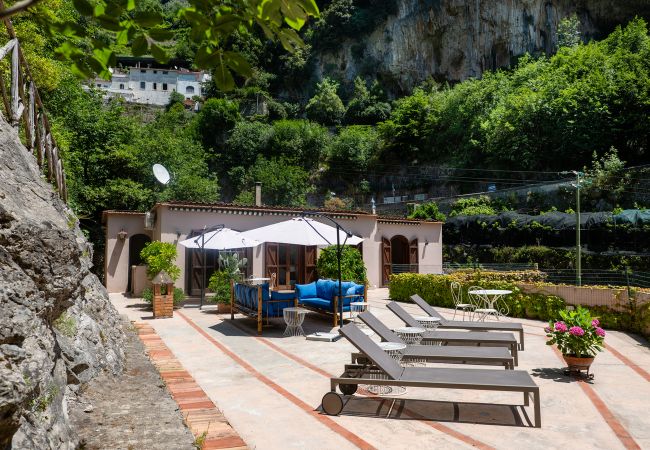 Villa in Ravello - Ravello Watermill Retreat – Your private oasis between lemon groves and the sea Villa in Ravello - Ravello Watermill Retreat – Your private oasis between lemon groves and the sea