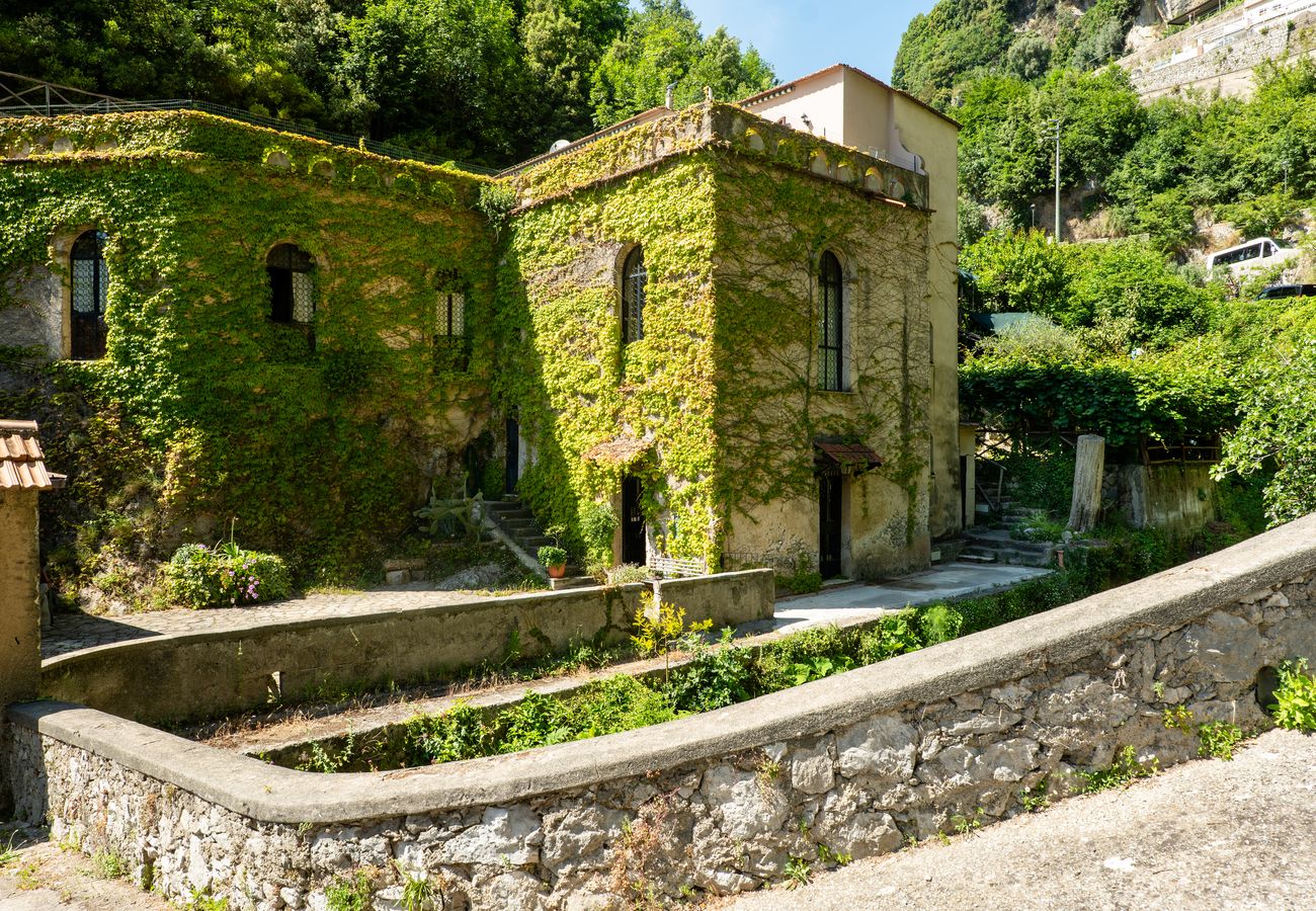 Villa in Ravello - Ravello Watermill Retreat – Your private oasis between lemon groves and the sea