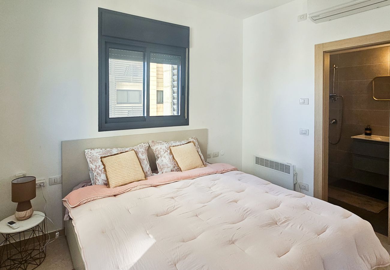 Apartment in Jerusalem - MAMAD Family Friendly New Condo by FeelHome
