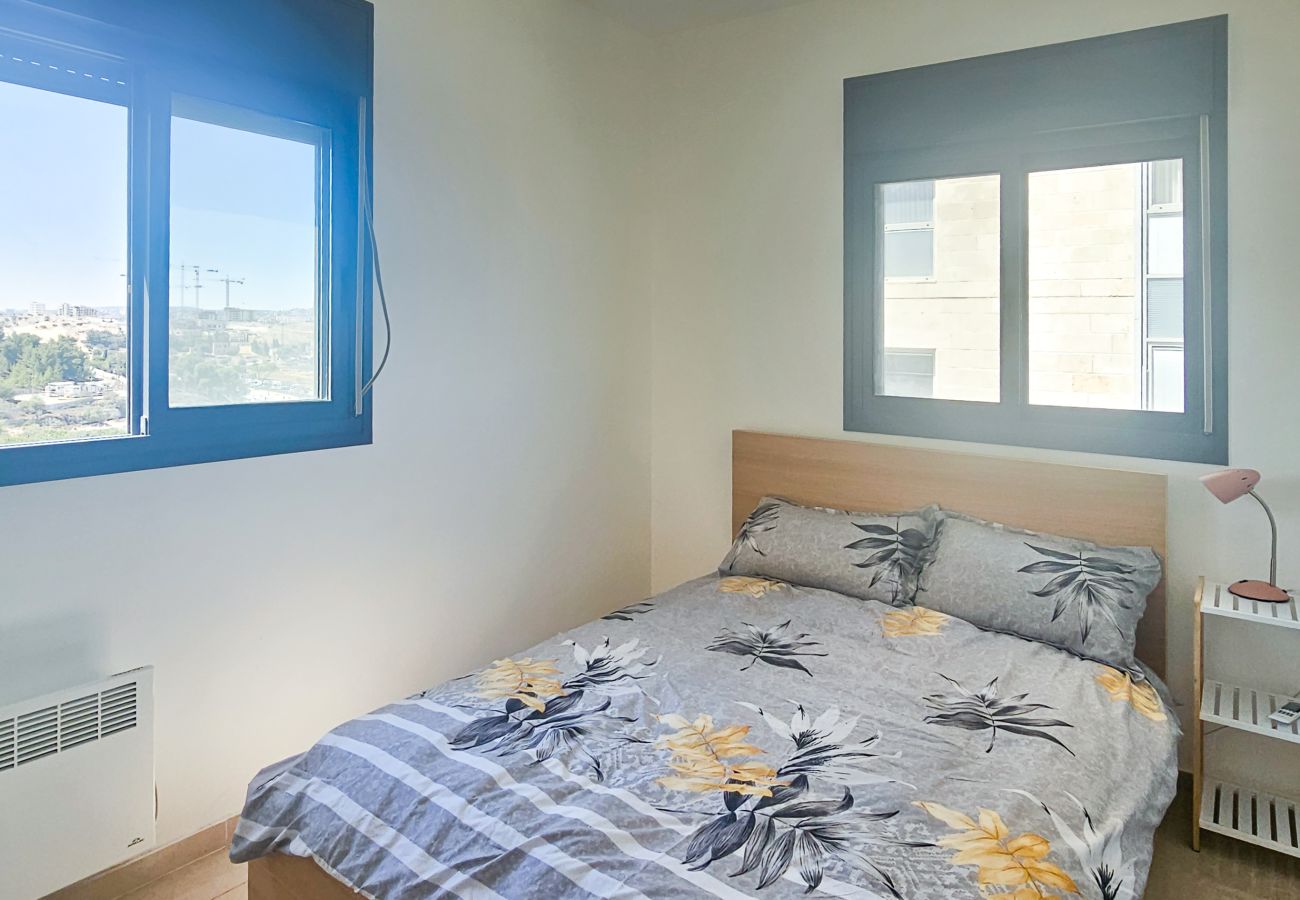 Apartment in Jerusalem - MAMAD Family Friendly New Condo by FeelHome