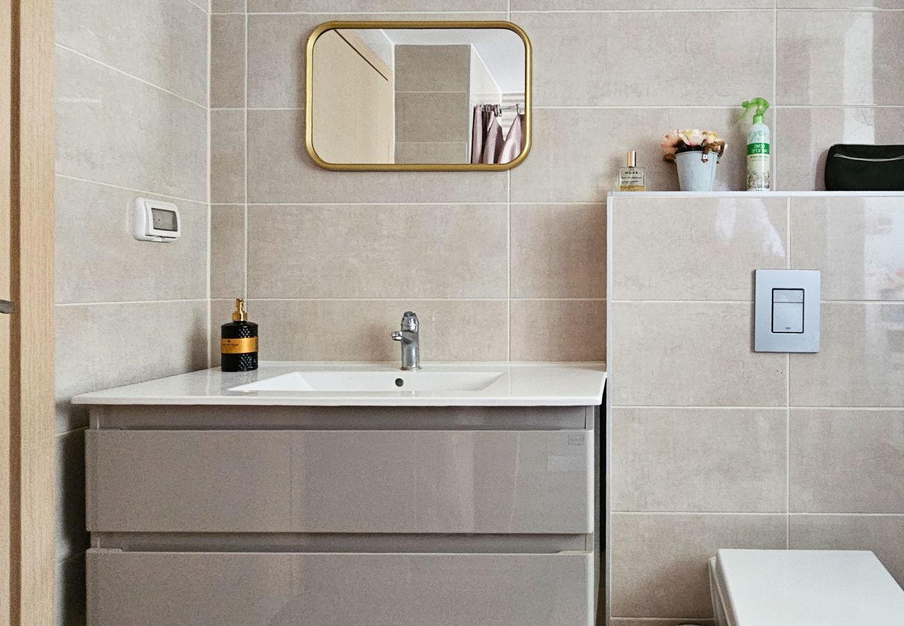 Apartment in Jerusalem - MAMAD Family Friendly New Condo by FeelHome