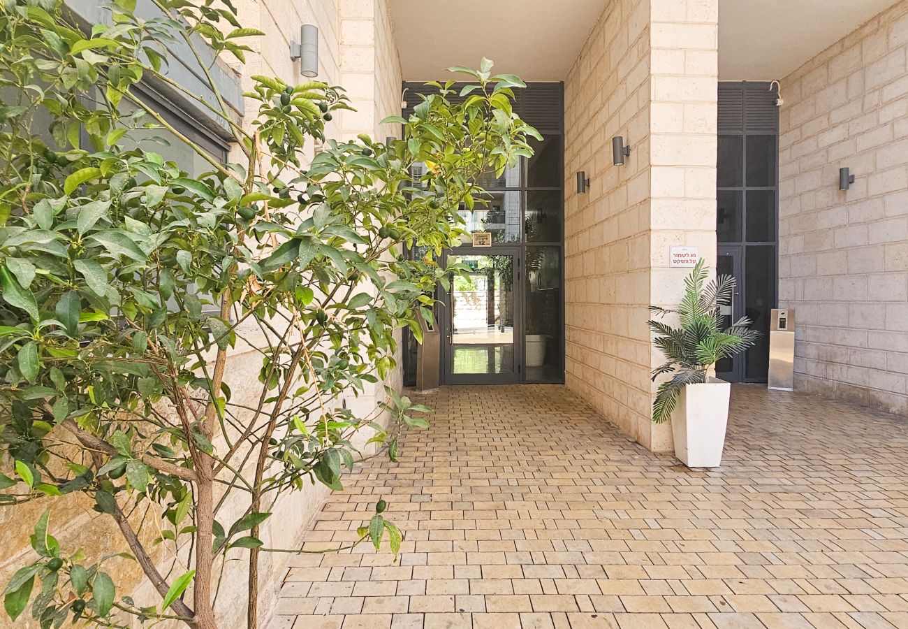 Apartment in Jerusalem - MAMAD Family Friendly New Condo by FeelHome