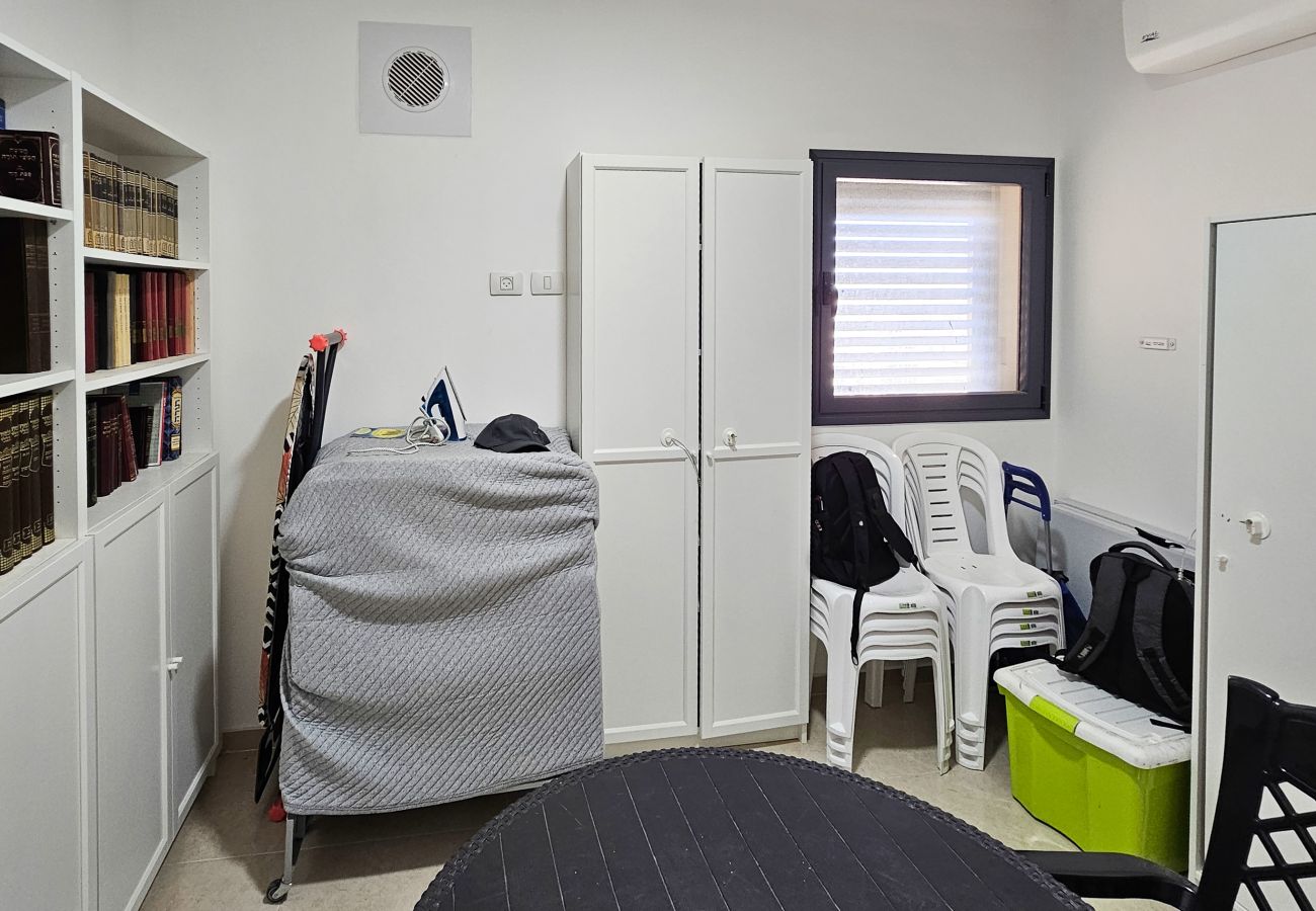 Apartment in Jerusalem - MAMAD Family Friendly New Condo by FeelHome