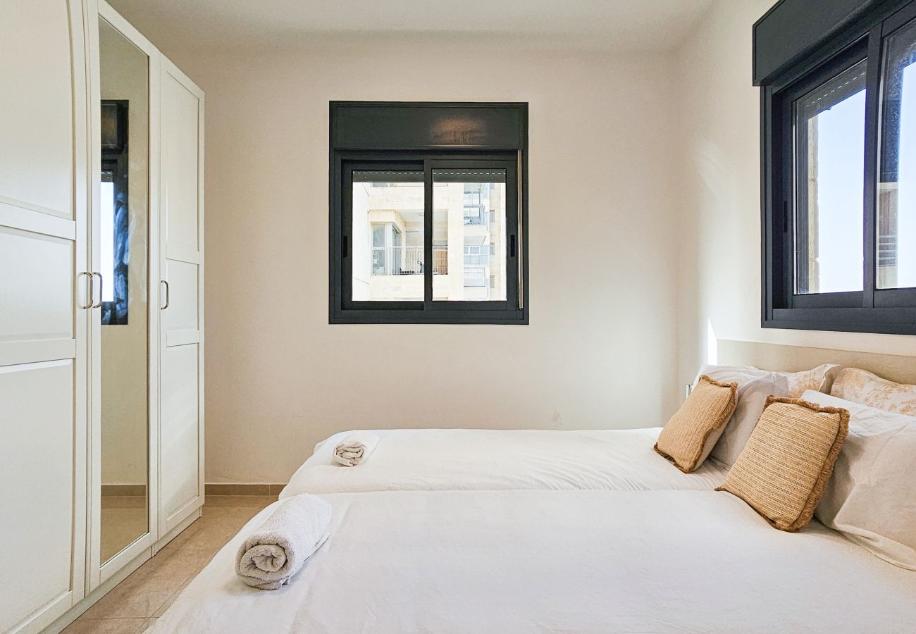 Apartment in Jerusalem - MAMAD Family Friendly New Condo by FeelHome