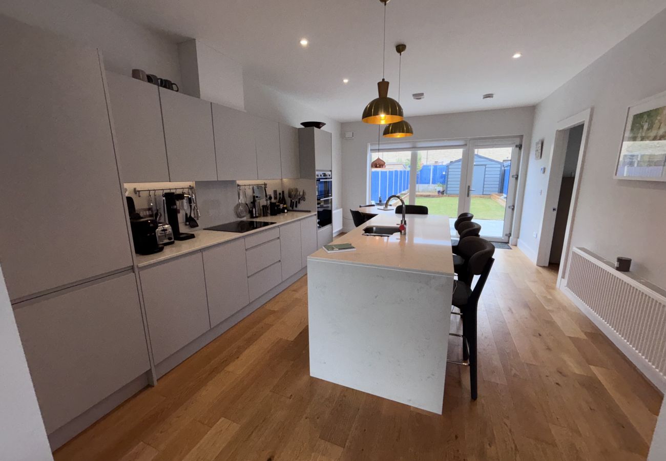 House in Baldoyle - Eloquent North Dublin House 