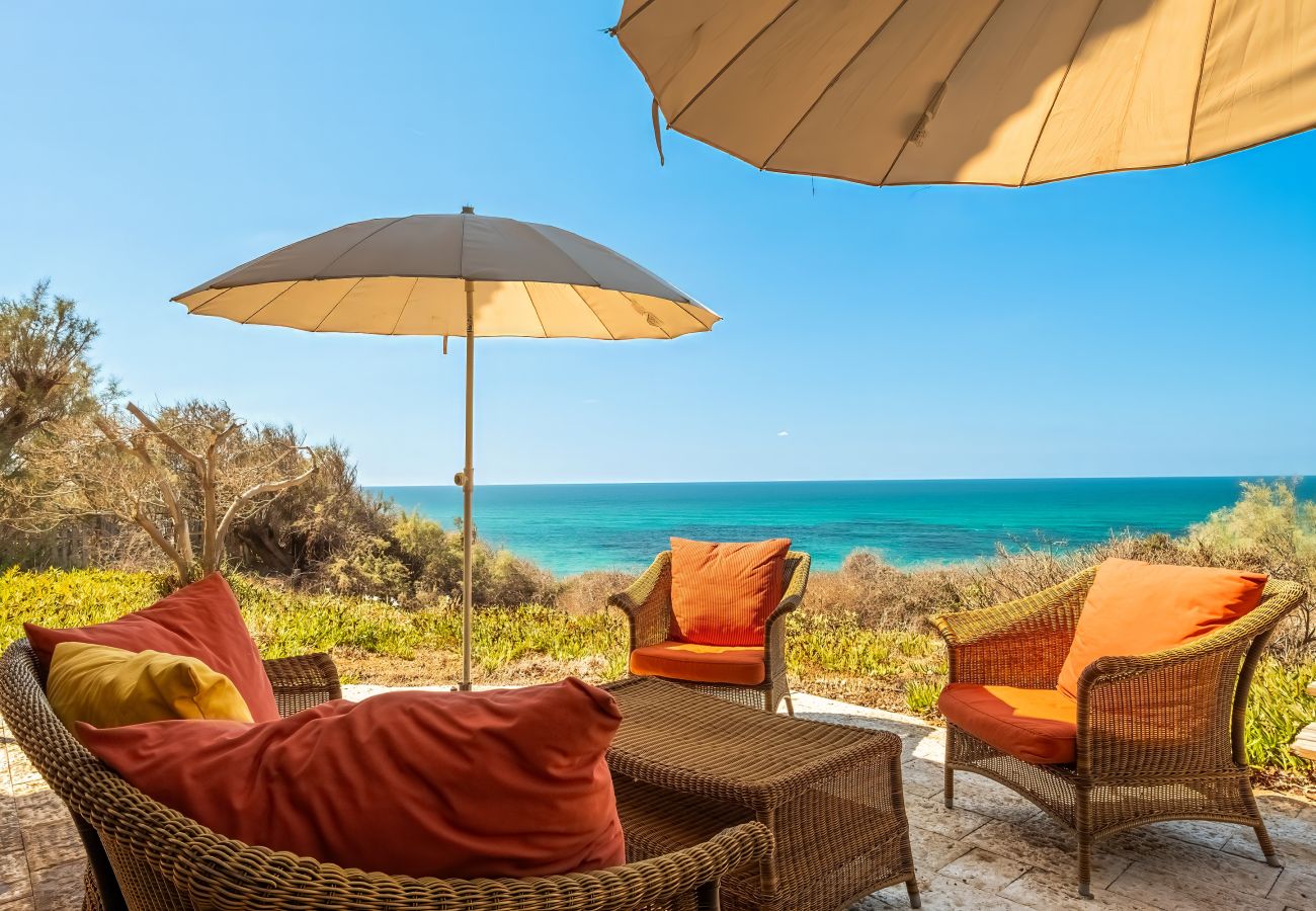 Villa in Beit Yanai - Cliffside Rustic & Charming Villa by FeelHome